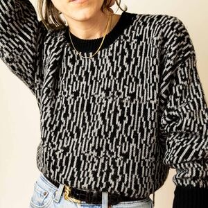 ABSTRACT SOFT KNIT ECLECTIC GRANDPA SWEATER - VINTAGE